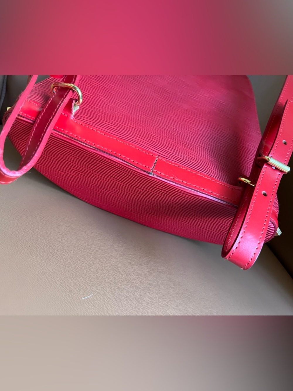 Louis Vuitton Vintage Ref Leather & Red Suede Women's Red Back pack Gold accents - Picture 3 of 10